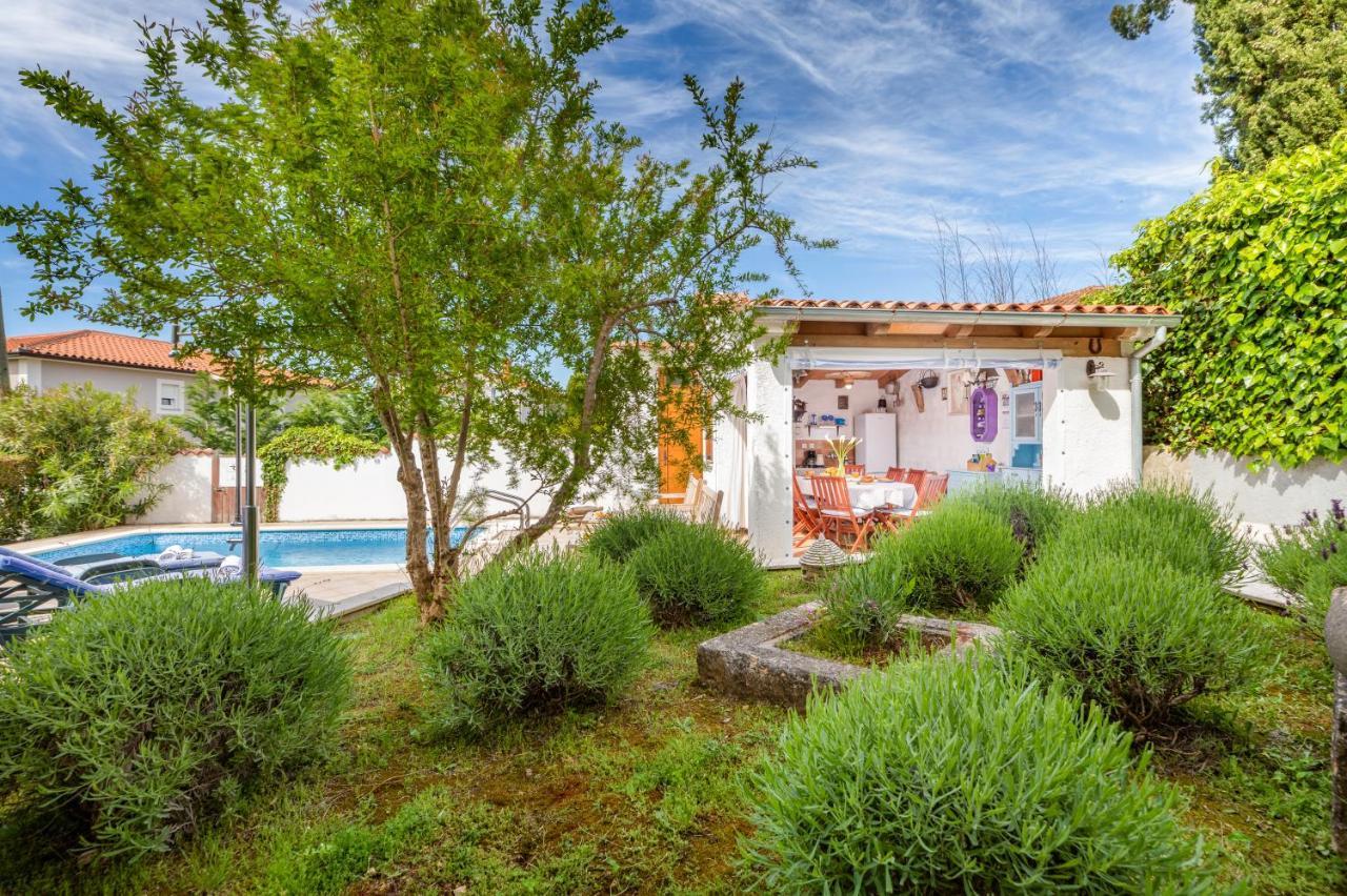Nature & Sea Holiday Home With Pool Pula Dış mekan fotoğraf