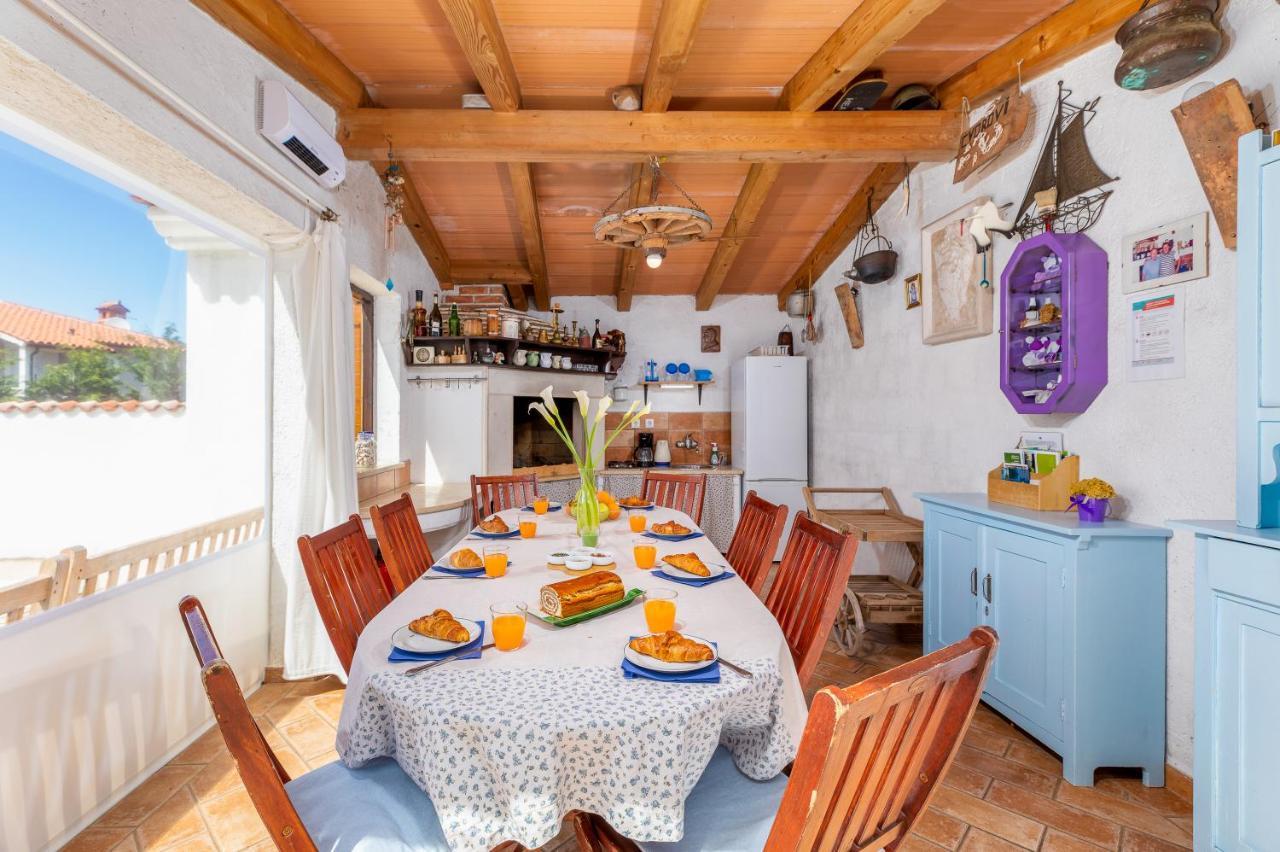 Nature & Sea Holiday Home With Pool Pula Dış mekan fotoğraf