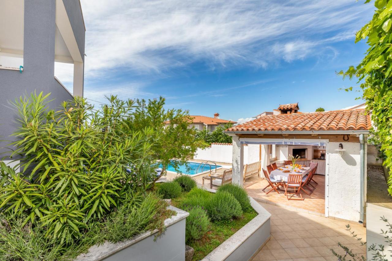Nature & Sea Holiday Home With Pool Pula Dış mekan fotoğraf