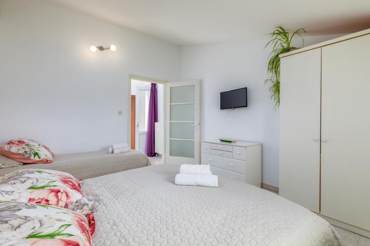 Nature & Sea Holiday Home With Pool Pula Dış mekan fotoğraf