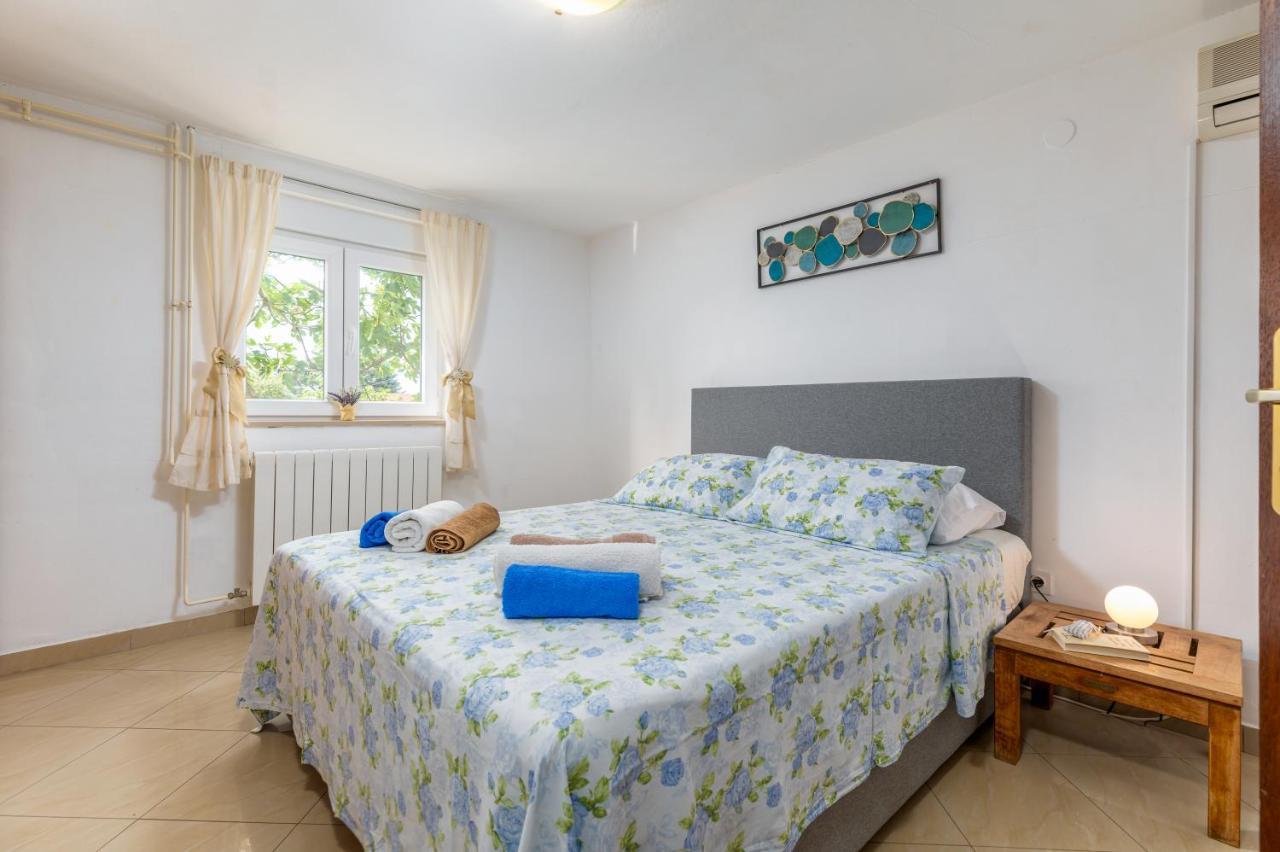Nature & Sea Holiday Home With Pool Pula Dış mekan fotoğraf