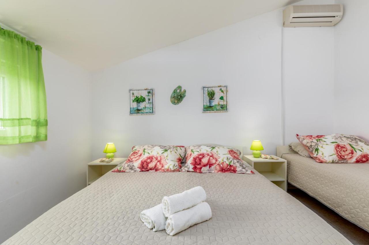 Nature & Sea Holiday Home With Pool Pula Dış mekan fotoğraf