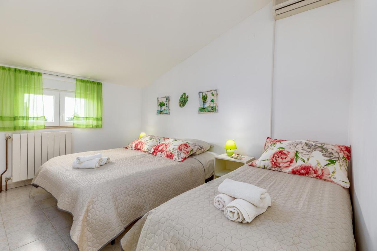 Nature & Sea Holiday Home With Pool Pula Dış mekan fotoğraf